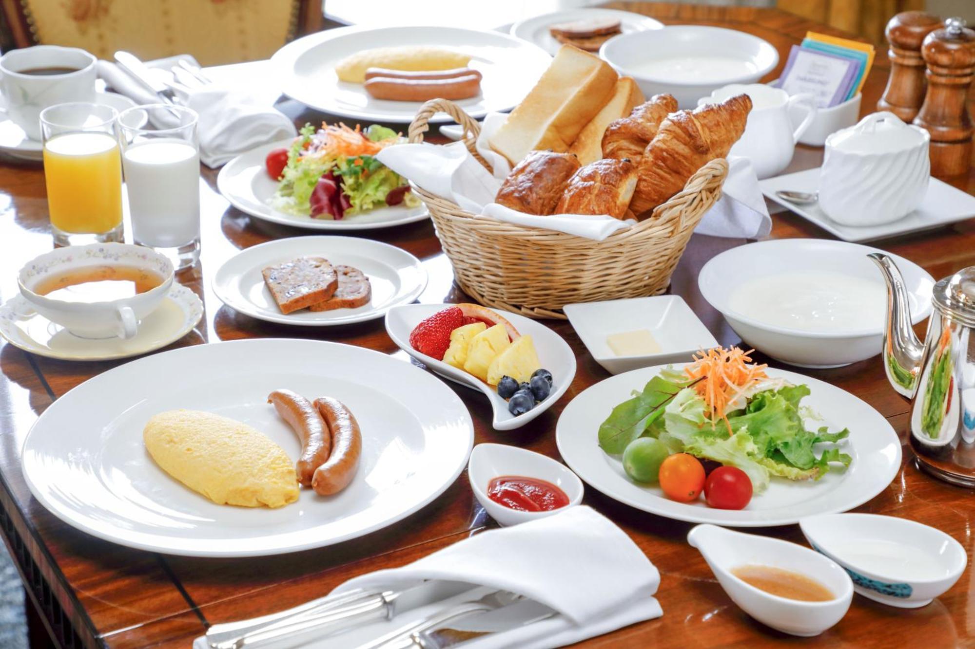 Premier Hotel -Tsubaki- סאפורו חדר תמונה A typical Western breakfast