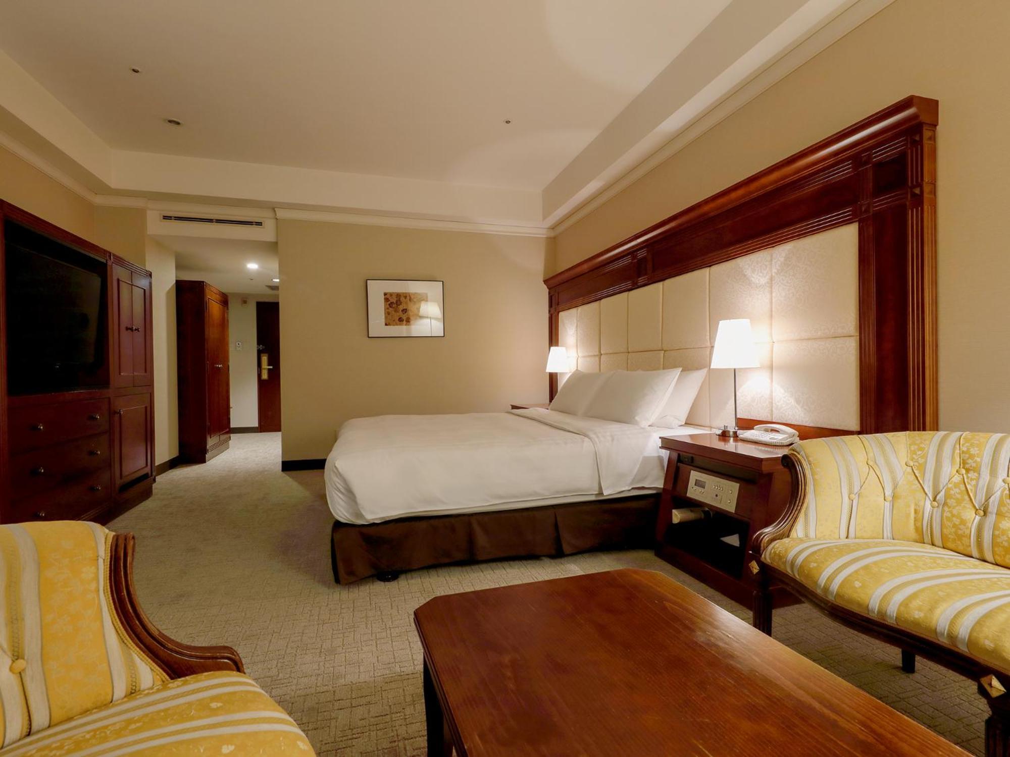 Premier Hotel -Tsubaki- סאפורו מראה חיצוני תמונה A room at the hotel